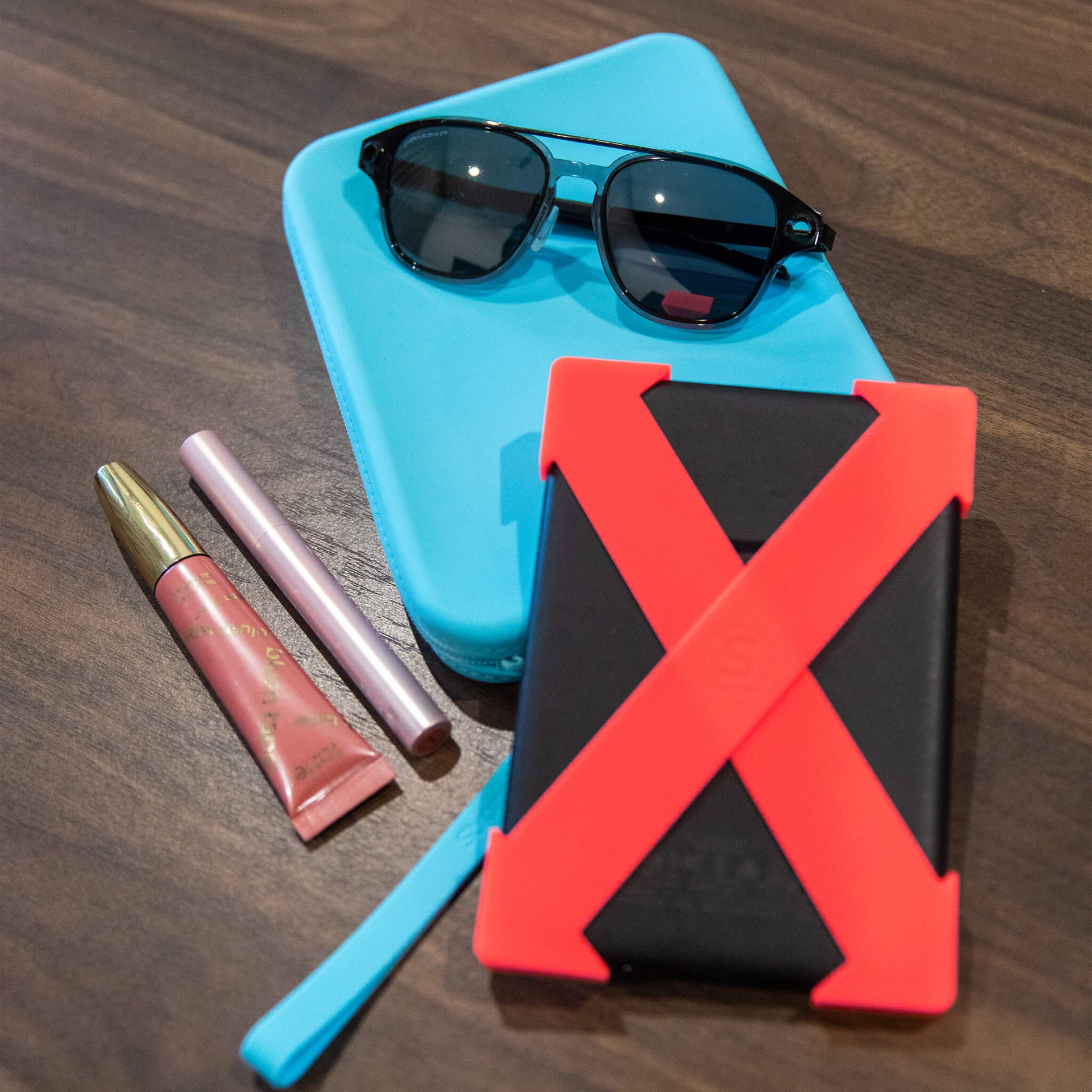 Strapsicle Neon Bolt Kindle Straps and Neon Bolt Clutch Kindle Bag with handle  - Buy Kindle Accessories Direct